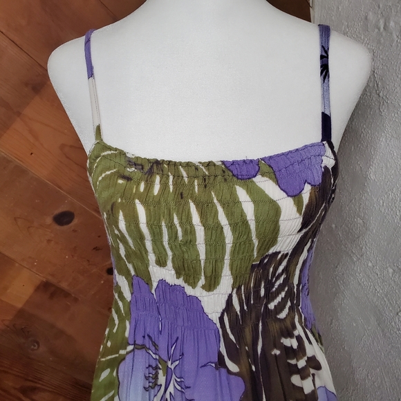 Hawaiian Print Stretch Dress - Picture 5 of 11